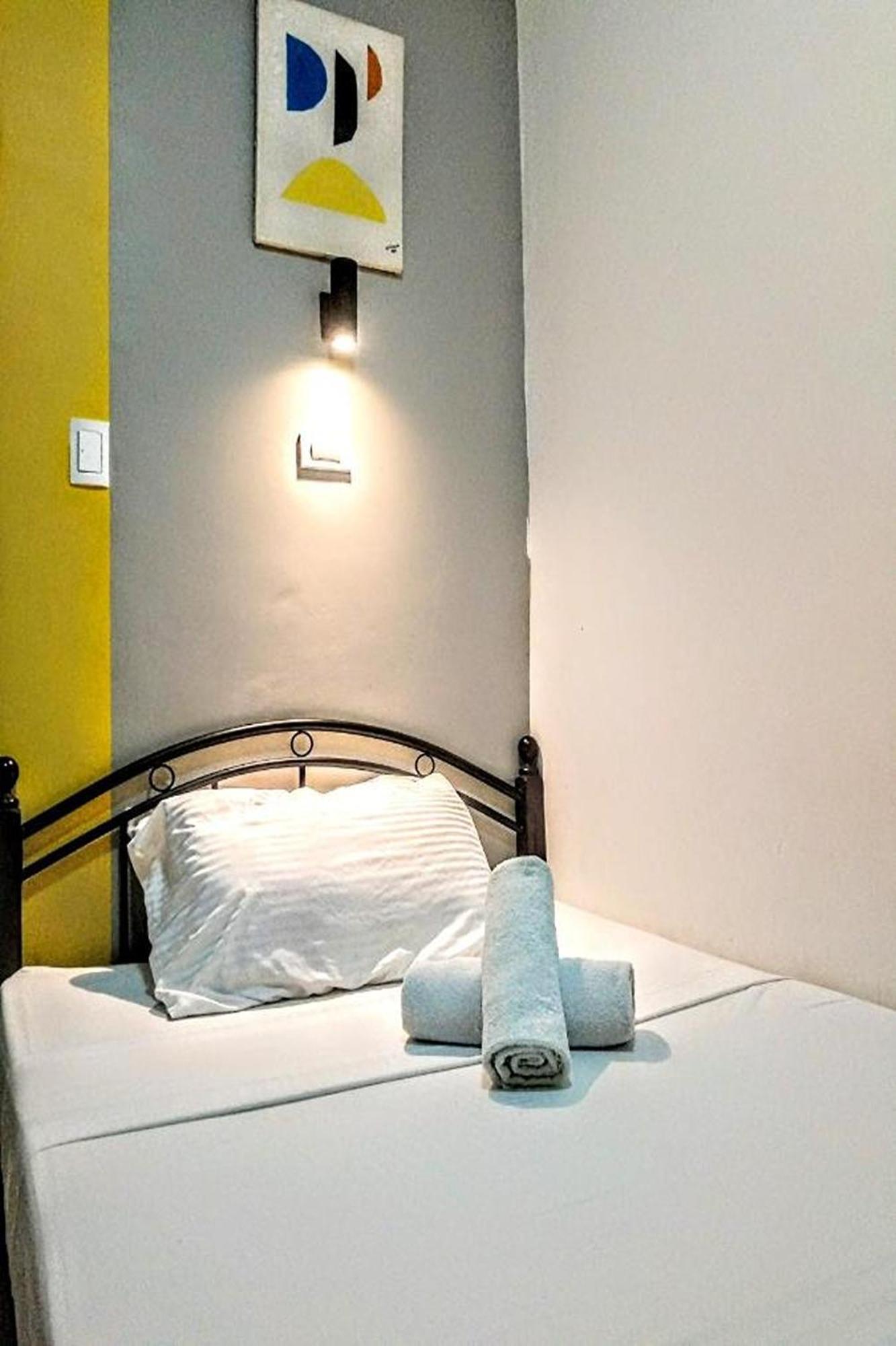 מקטאן Hometel Barrio House Mactan מראה חיצוני תמונה